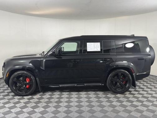 Santorini Black Metallic 2025 Land Rover Defender 130 P400 X-Dynamic SE