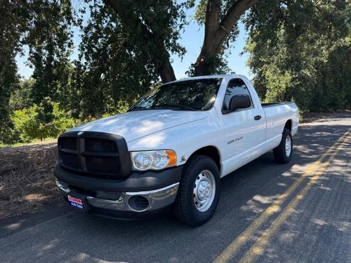 White 2005 Dodge Ram 2500 ST