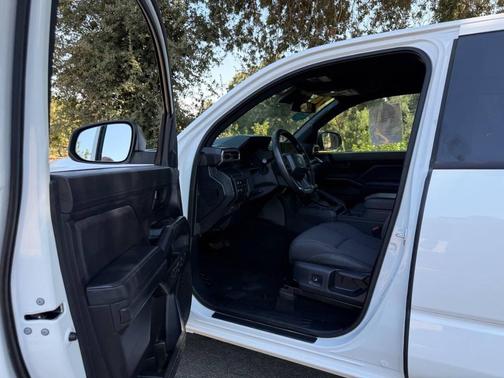2024 Toyota Tacoma SR