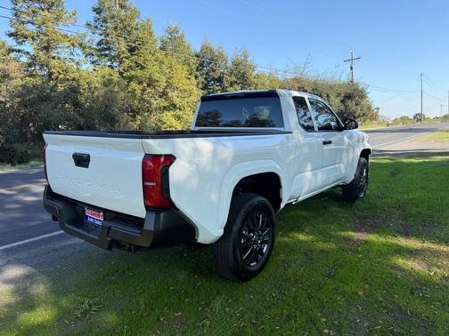 2024 Toyota Tacoma SR