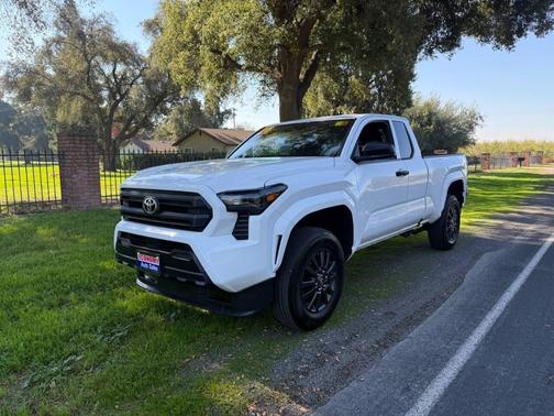 2024 Toyota Tacoma SR