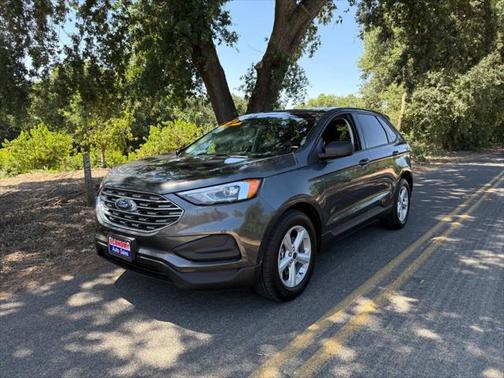 2020 Ford Edge SE
