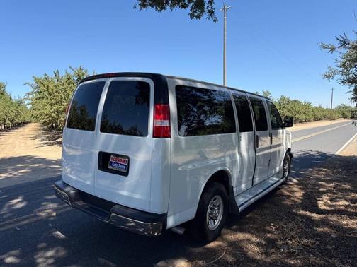 2016 Chevrolet Express 3500 LT