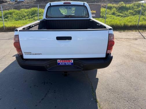 2013 Toyota Tacoma Base