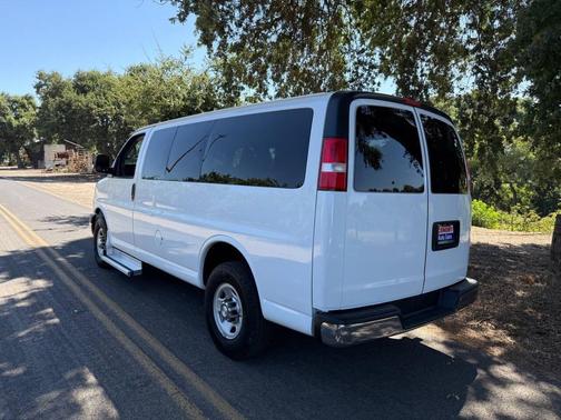2016 Chevrolet Express 3500 LT