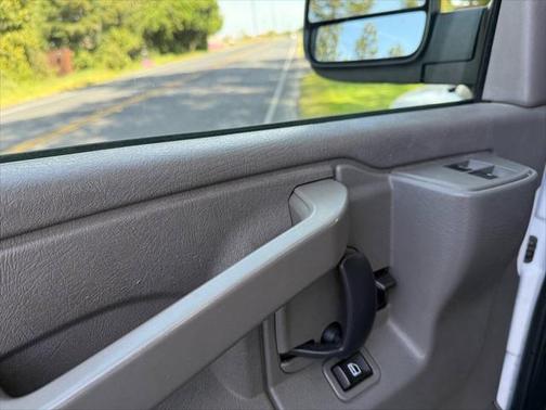 2017 Chevrolet Express 2500 LS