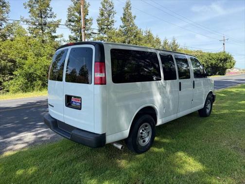 2017 Chevrolet Express 2500 LS