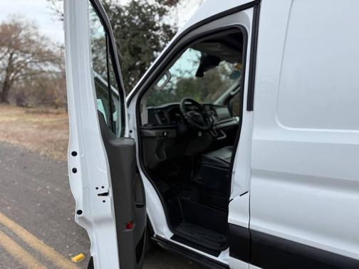 2020 Ford Transit-250 Base