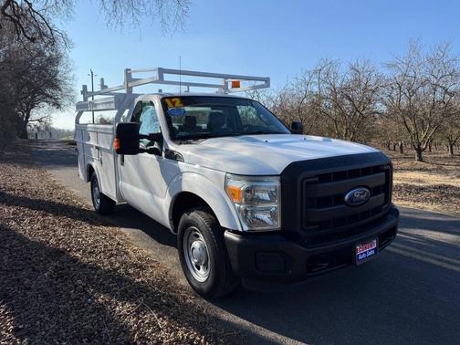 2012 Ford F-250 4X2 2dr Regular Cab 137 in. WB