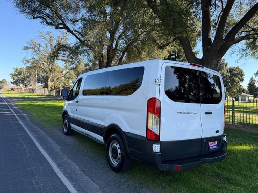 2017 Ford Transit-150 XL