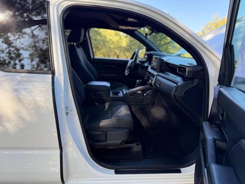 2024 Toyota Tacoma SR