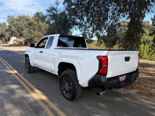 2024 Toyota Tacoma SR