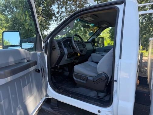 Off White 2016 Ford F-350 XL