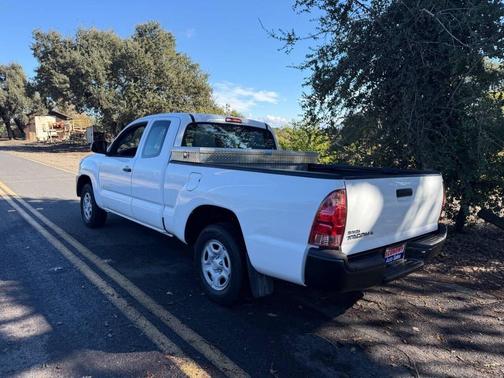 2015 Toyota Tacoma Base