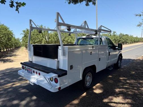 2011 Ford F-250 4X2 2dr Regular Cab 137 in. WB