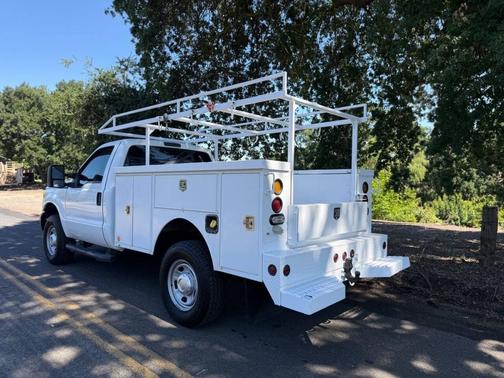 Oxford White 2016 Ford F-350 XL