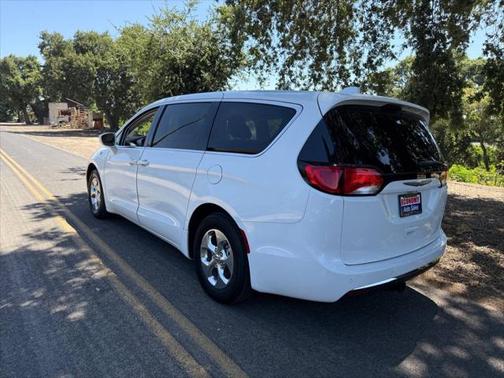 2019 Chrysler Pacifica Hybrid Touring Plus
