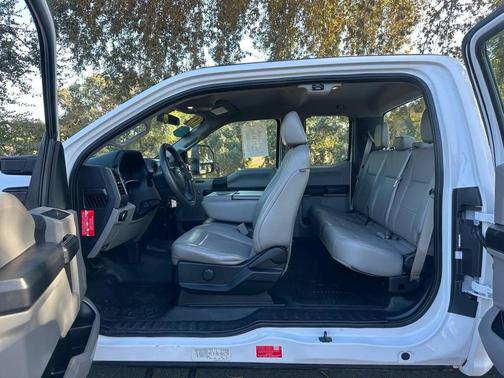 2017 Ford F-350 XL