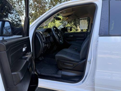 Bright White Clearcoat 2020 RAM 1500 Tradesman
