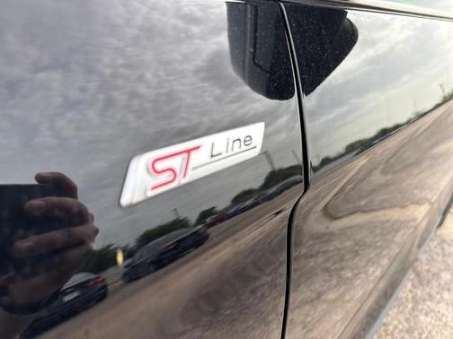 2022 Ford Edge FWD-ST LINE