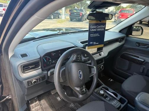 2024 Ford Maverick XL