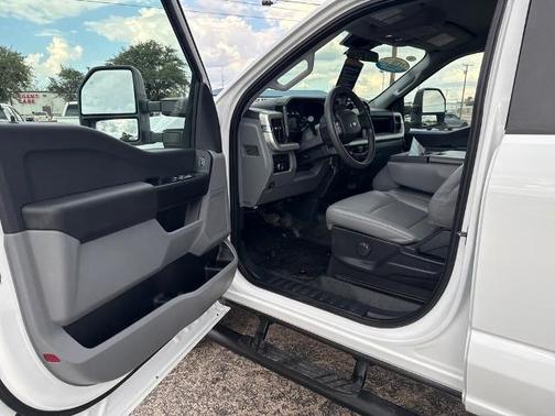 2024 Ford F-350 PICKUP/