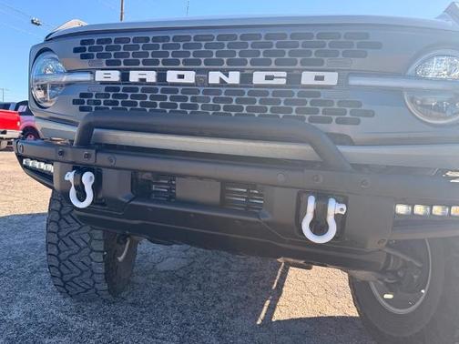 2022 Ford Bronco 