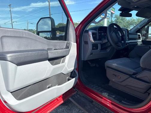 2023 Ford F-250 XLT