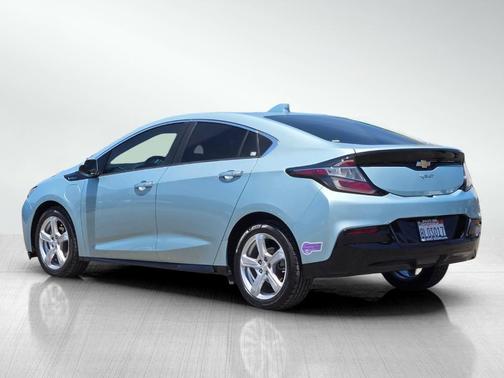 Green Mist Metallic 2019 Chevrolet Volt LT