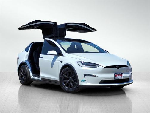 2022 Tesla Model X Base