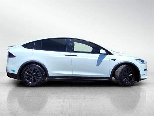 2022 Tesla Model X Base