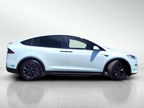2022 Tesla Model X Base