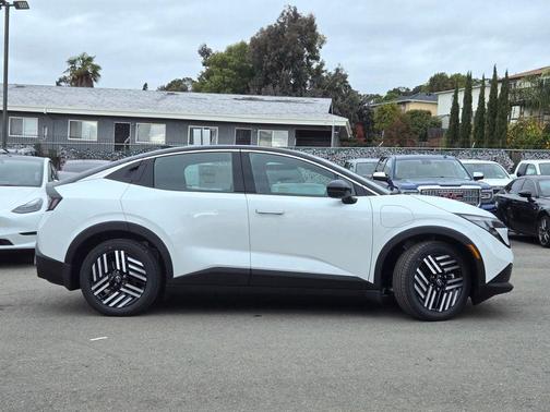 2026 Nissan Leaf SV+