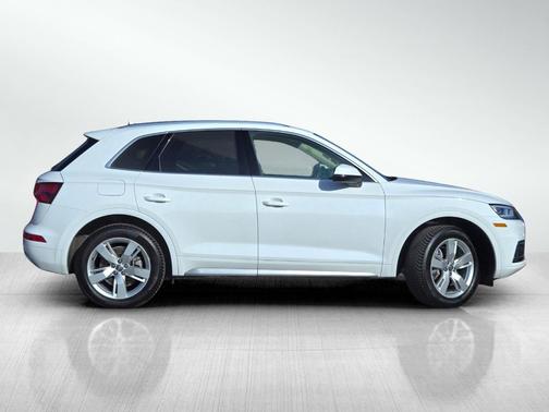 Ibis White 2018 Audi Q5 2.0T Tech Premium