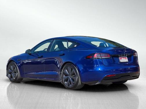 2023 Tesla Model S Standard Range