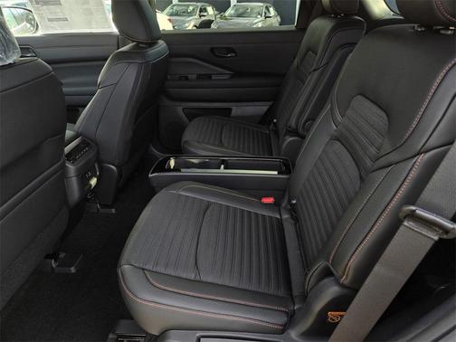 2025 Nissan Pathfinder Rock Creek