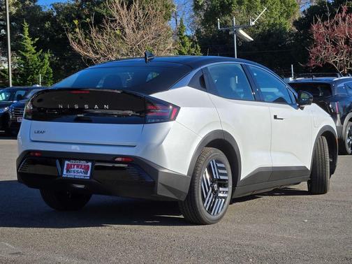 2026 Nissan Leaf SV+