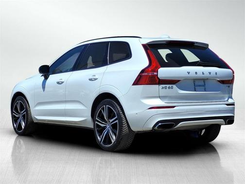 2021 Volvo XC60 T5 R-Design
