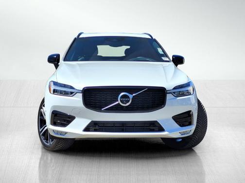2021 Volvo XC60 T5 R-Design