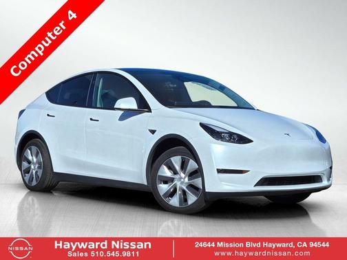 2024 Tesla Model Y Standard Range