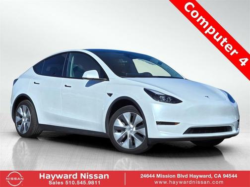 2024 Tesla Model Y Standard Range