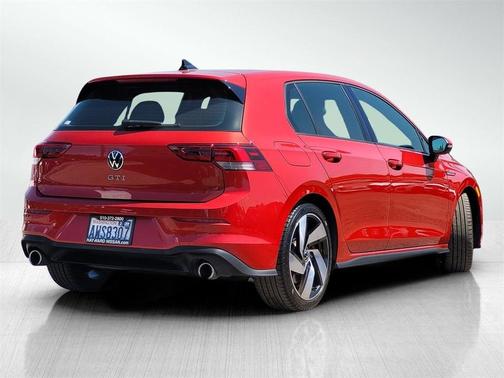 2023 Volkswagen Golf GTI 2.0T SE