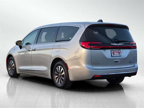 2023 Chrysler Pacifica Hybrid Limited