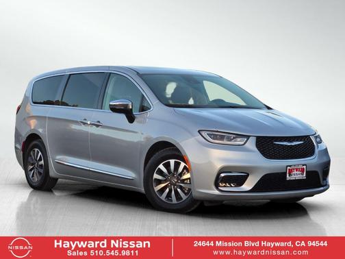 2023 Chrysler Pacifica Hybrid Limited