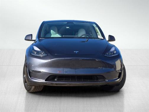 2025 Tesla Model Y Long Range