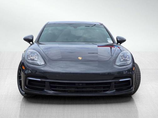 2020 Porsche Panamera 4