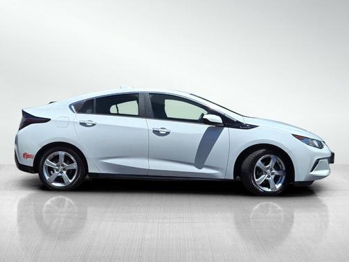 Summit White 2018 Chevrolet Volt LT