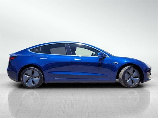 2019 Tesla Model 3 Standard Range Plus