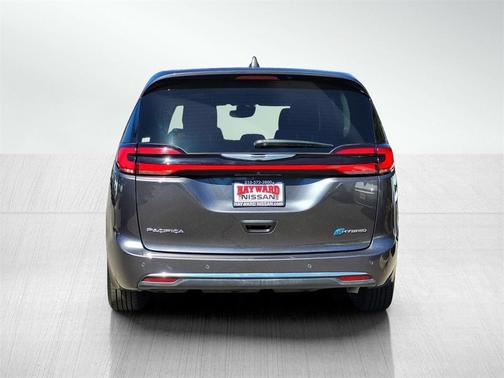 2022 Chrysler Pacifica Hybrid Limited