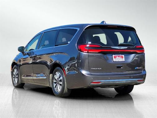 2022 Chrysler Pacifica Hybrid Limited